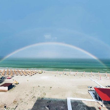 Wave 2 Mamaia Prima Linie Vedere La Mare 120Mp Нэводари Экстерьер фото